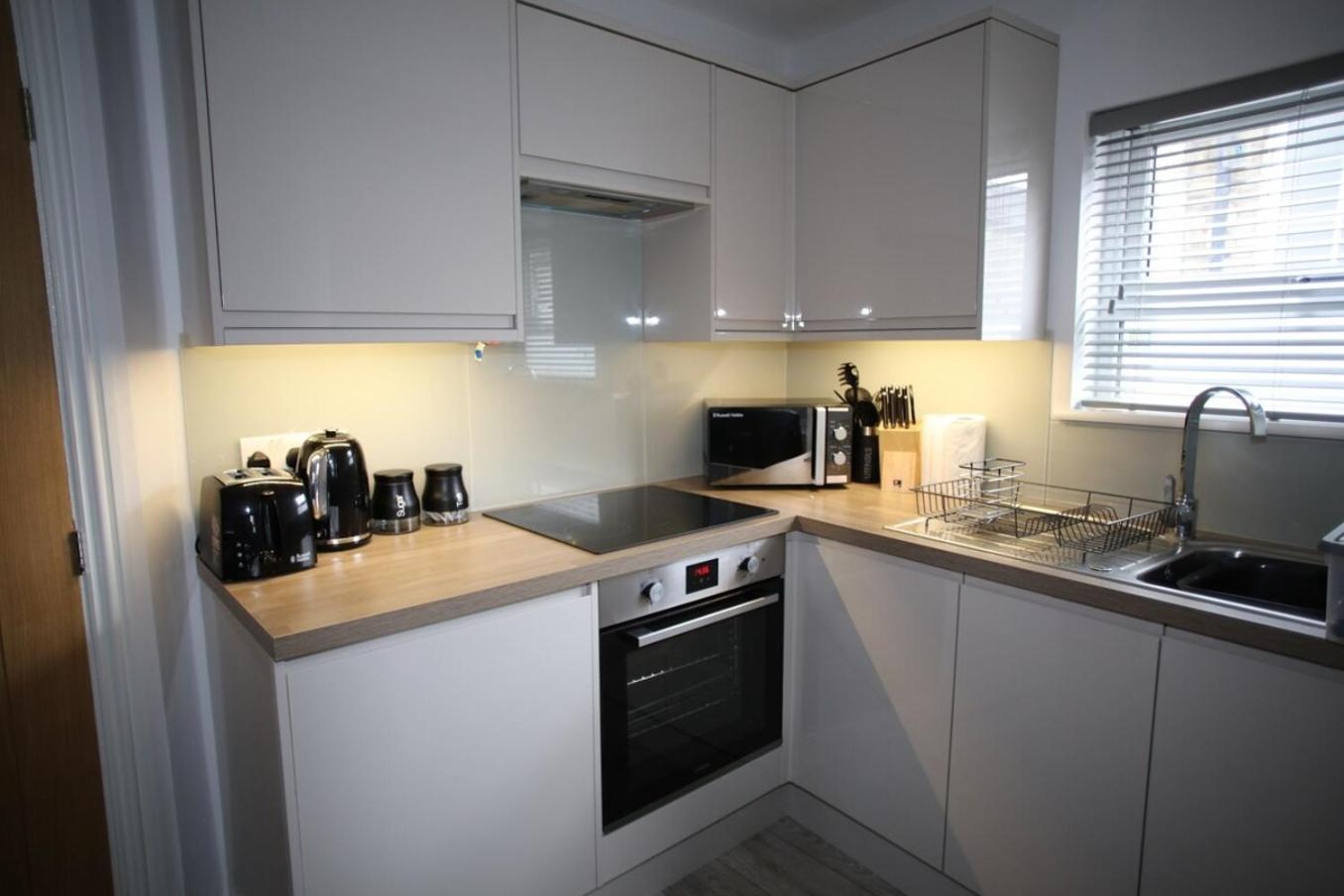 City Cb1 Studio Just Off Mill Rd, Close To Train Station - Walk To Station And City Centre Cambridge Exterior photo