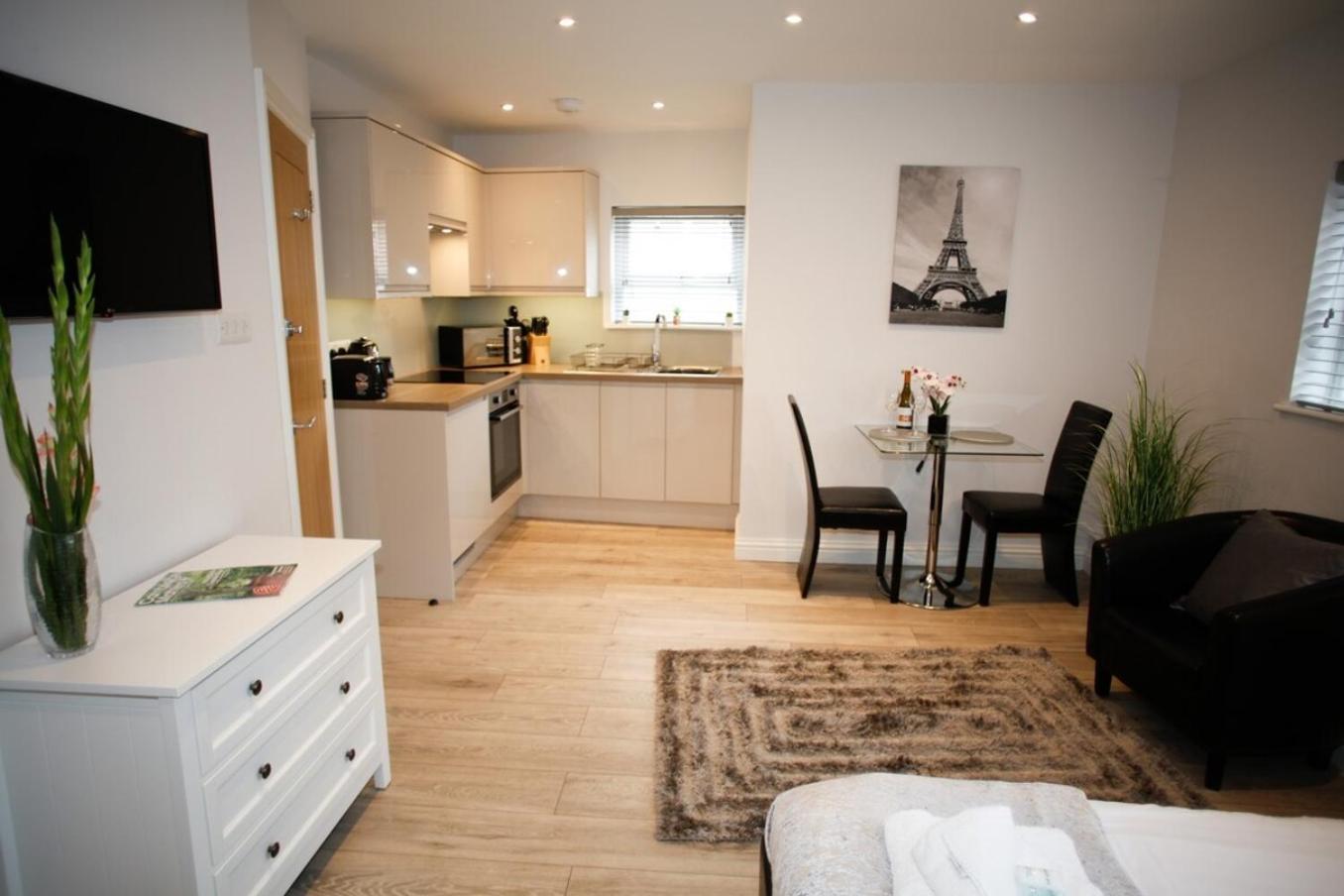 City Cb1 Studio Just Off Mill Rd, Close To Train Station - Walk To Station And City Centre Cambridge Exterior photo